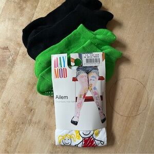 NWT Girls White Printed Tights size age 3-4